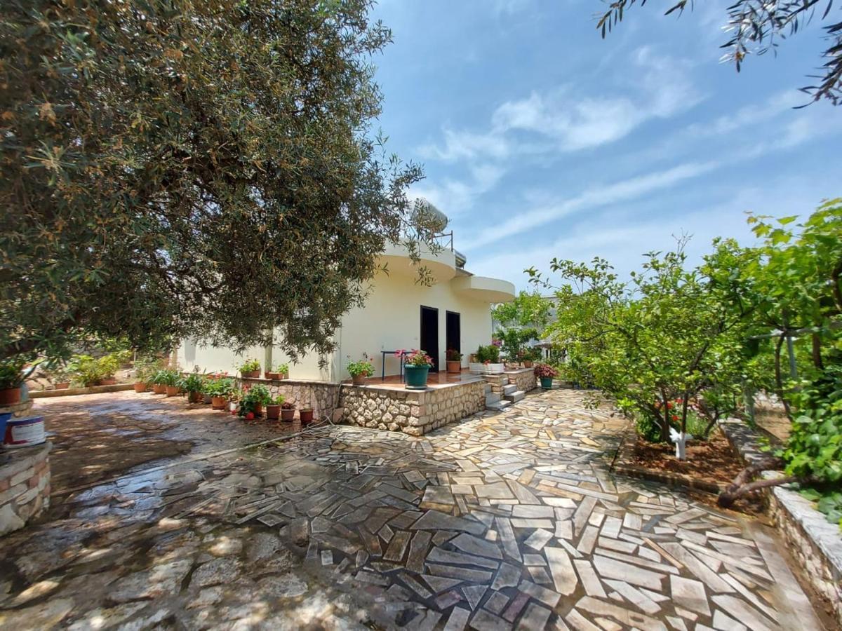Vila Rexhaj Ksamil Extérieur photo