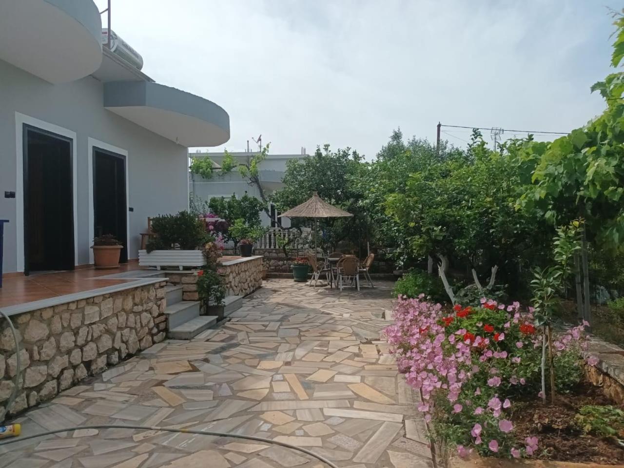 Vila Rexhaj Ksamil Extérieur photo